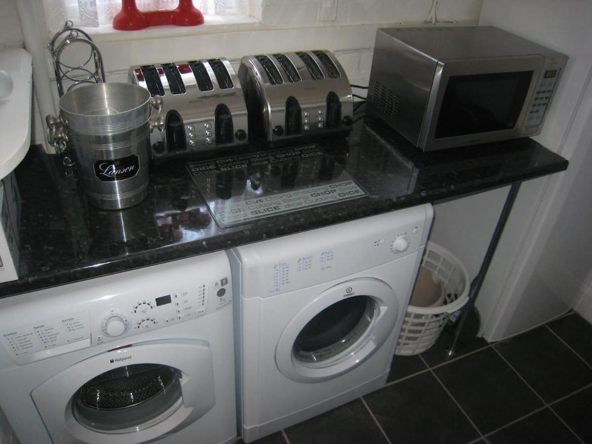 Arden Hill Farmhouse - Hot Tub, Snooker Table, Sleeps 16 Stratford-upon-Avon Eksteriør billede