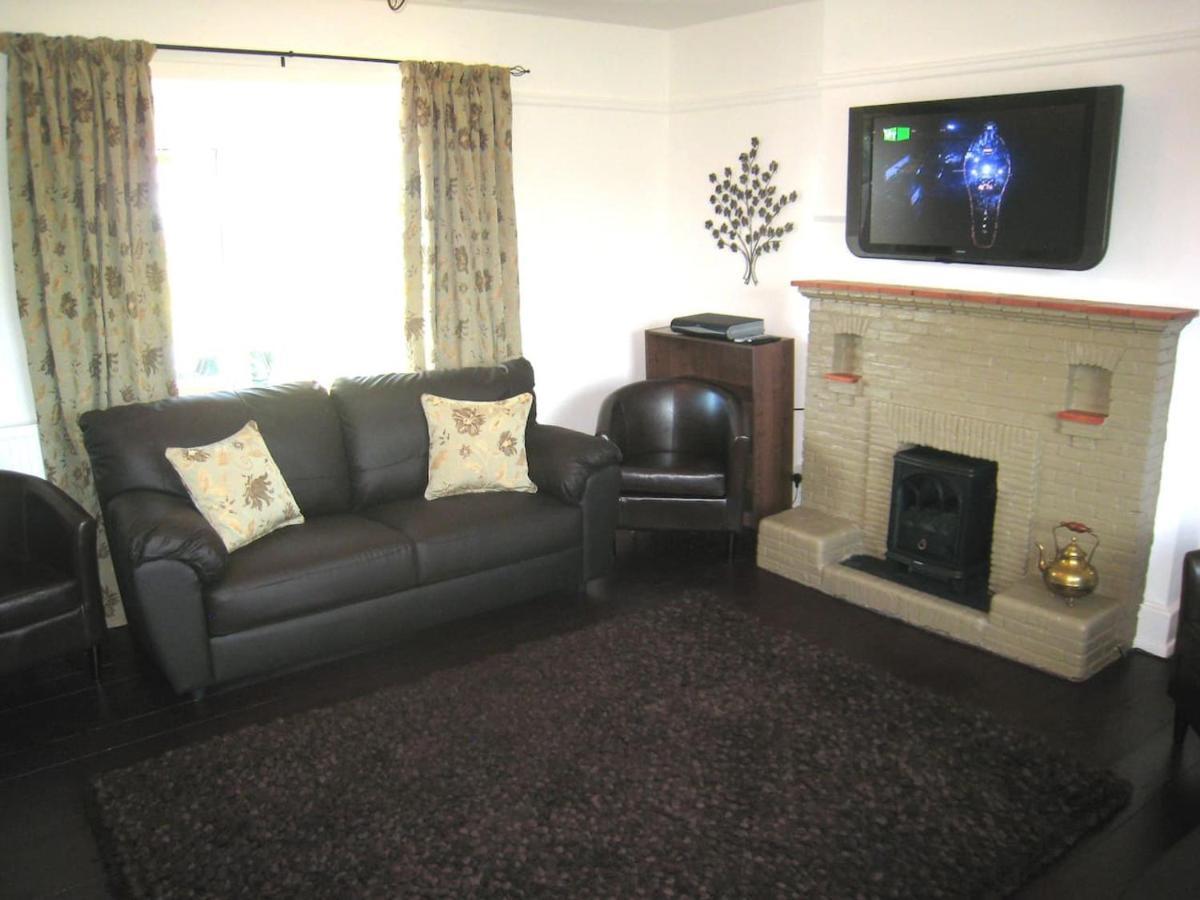 Arden Hill Farmhouse - Hot Tub, Snooker Table, Sleeps 16 Stratford-upon-Avon Eksteriør billede